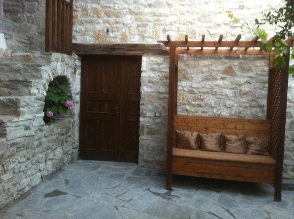 Guest House Mangalem Berat Kültér fotó