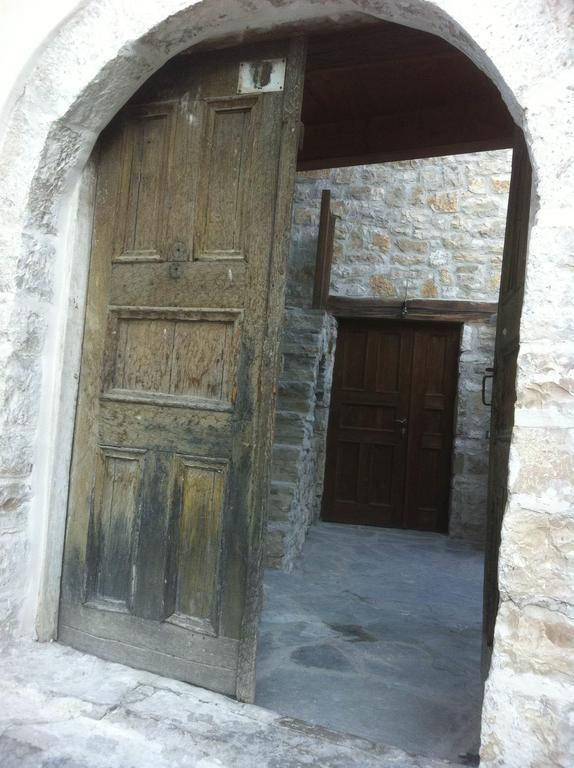 Guest House Mangalem Berat Kültér fotó
