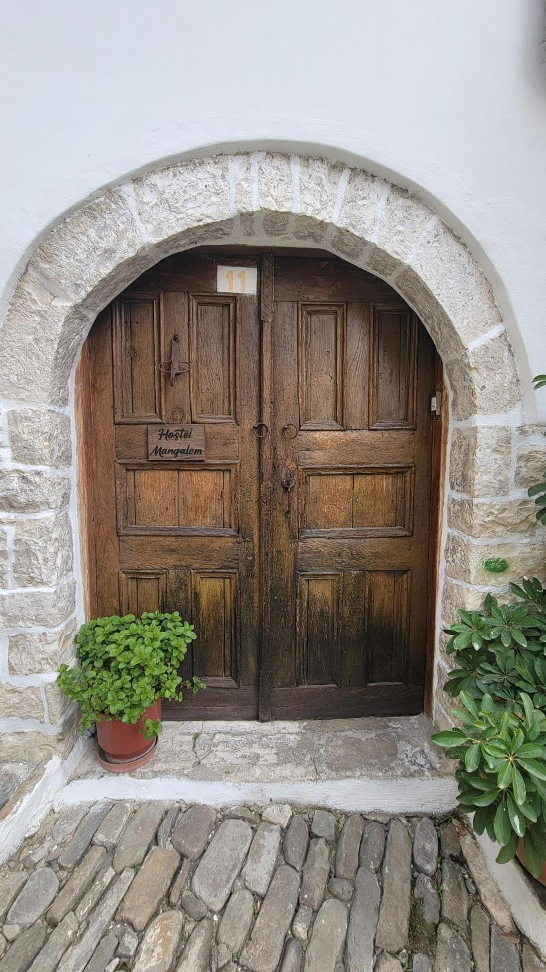 Guest House Mangalem Berat Kültér fotó