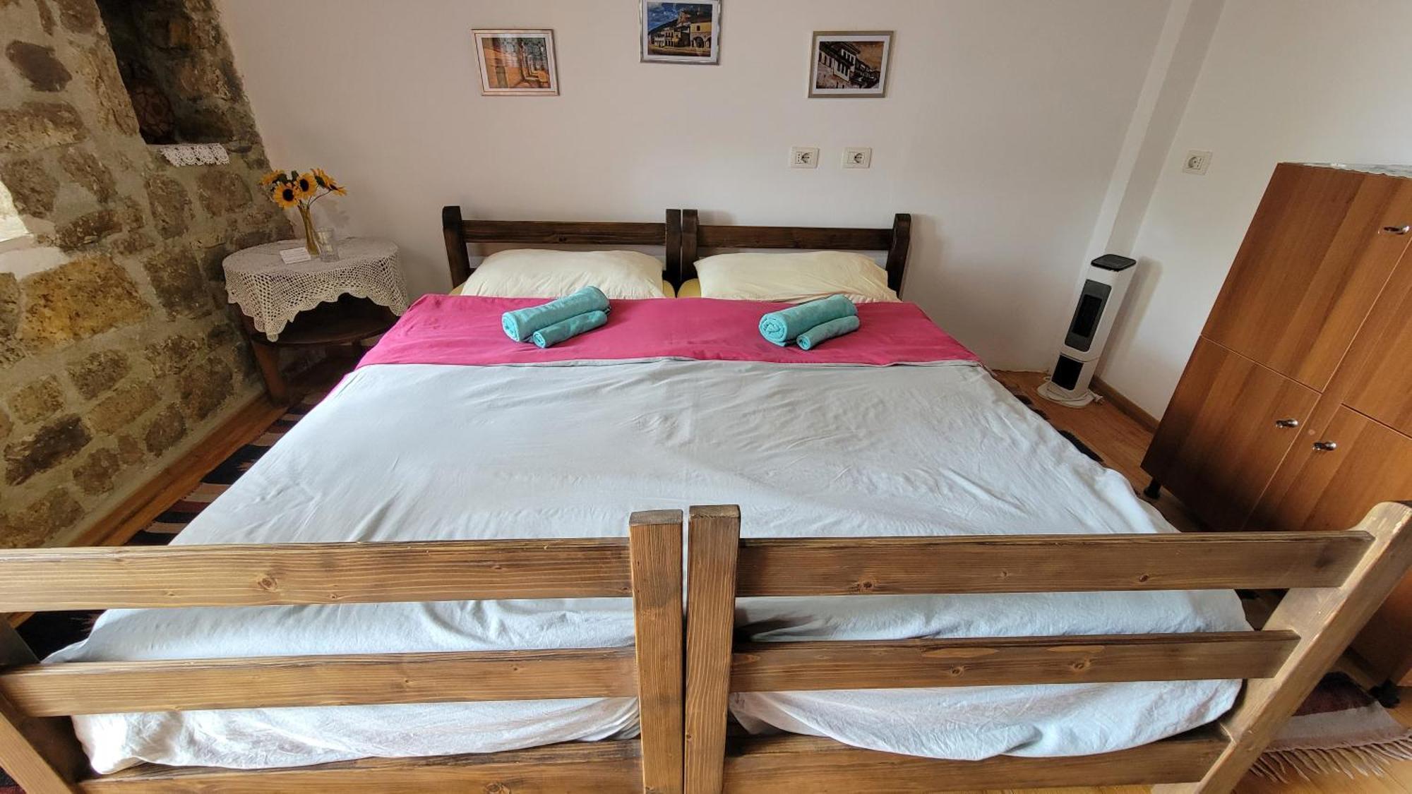 Guest House Mangalem Berat Kültér fotó
