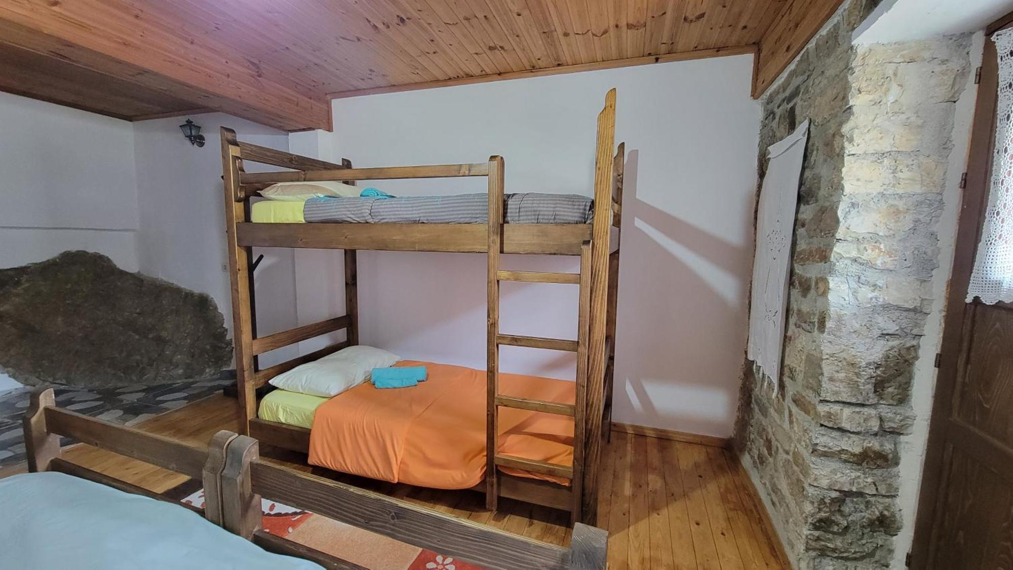 Guest House Mangalem Berat Kültér fotó