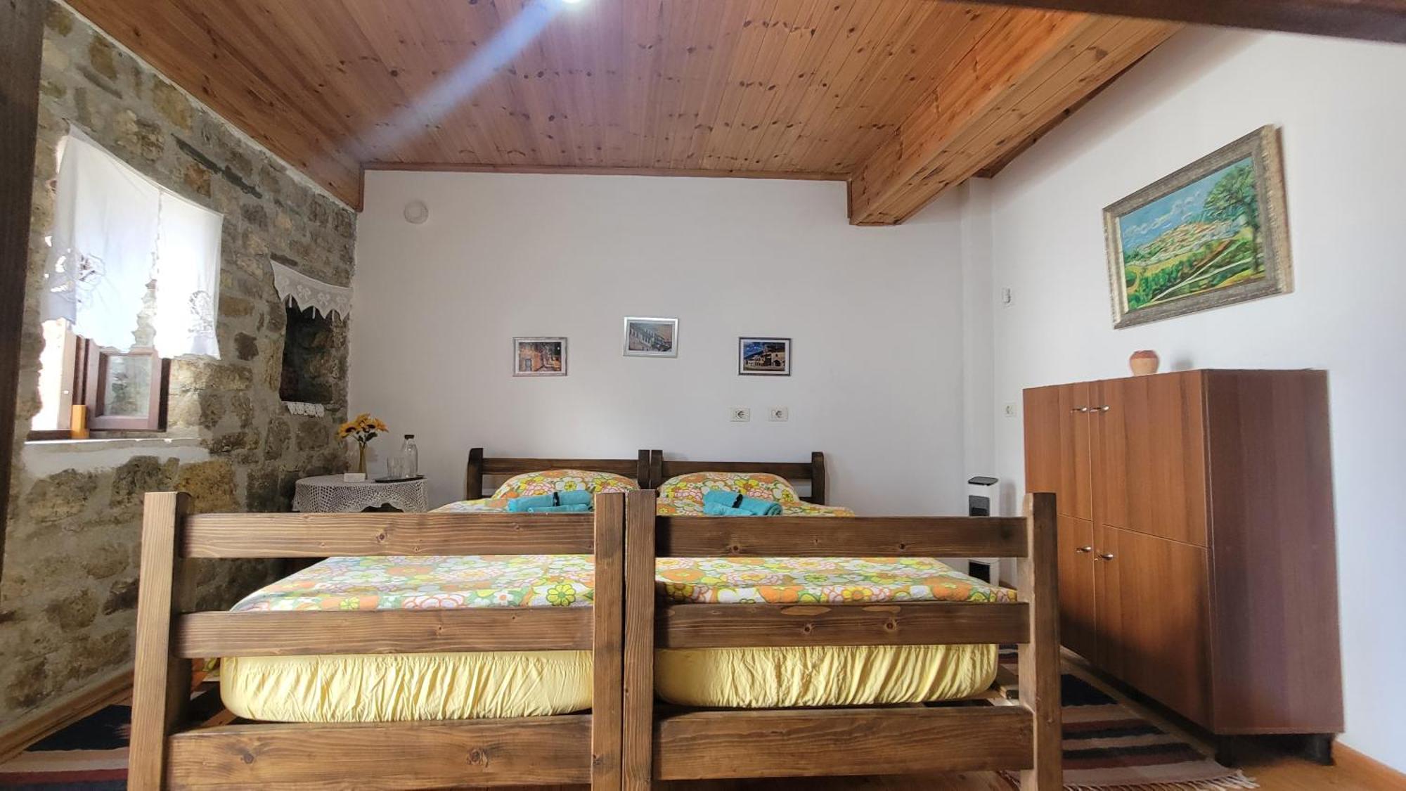 Guest House Mangalem Berat Kültér fotó
