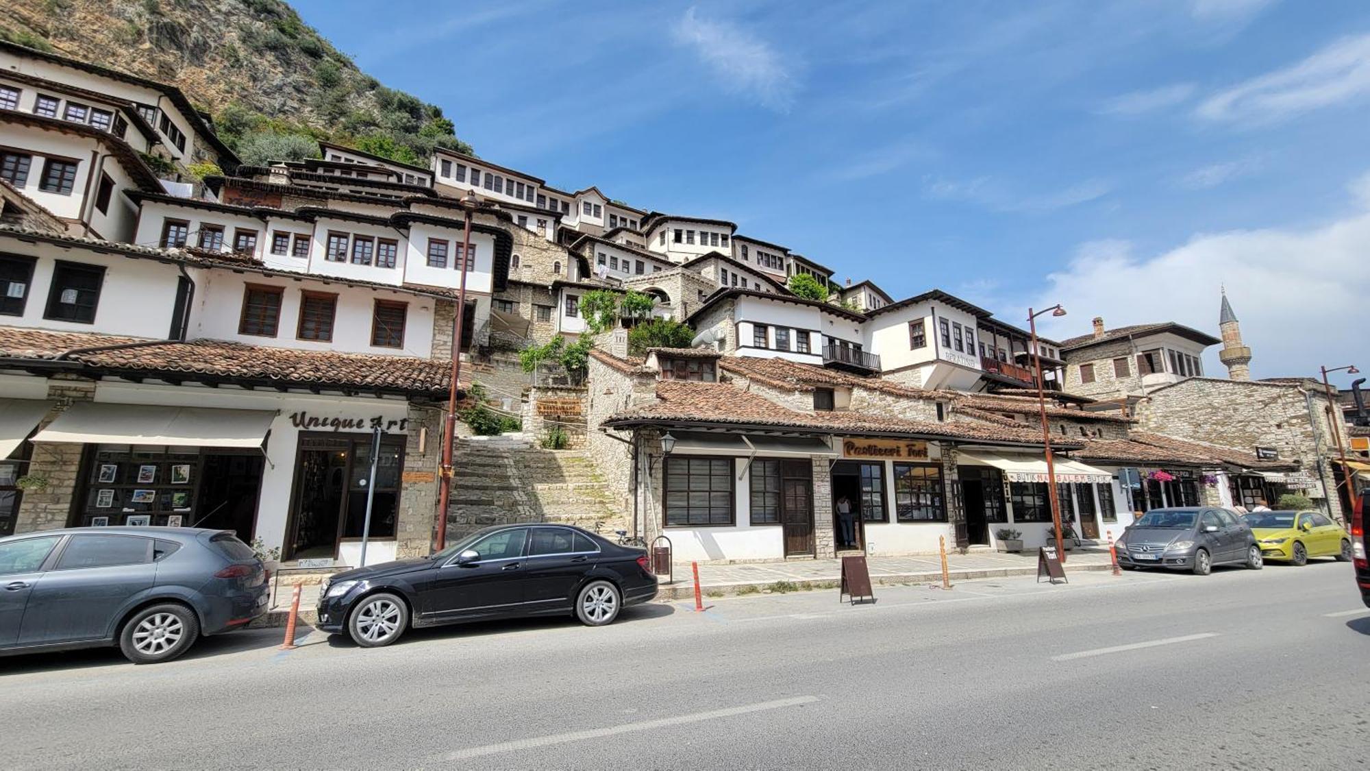 Guest House Mangalem Berat Kültér fotó