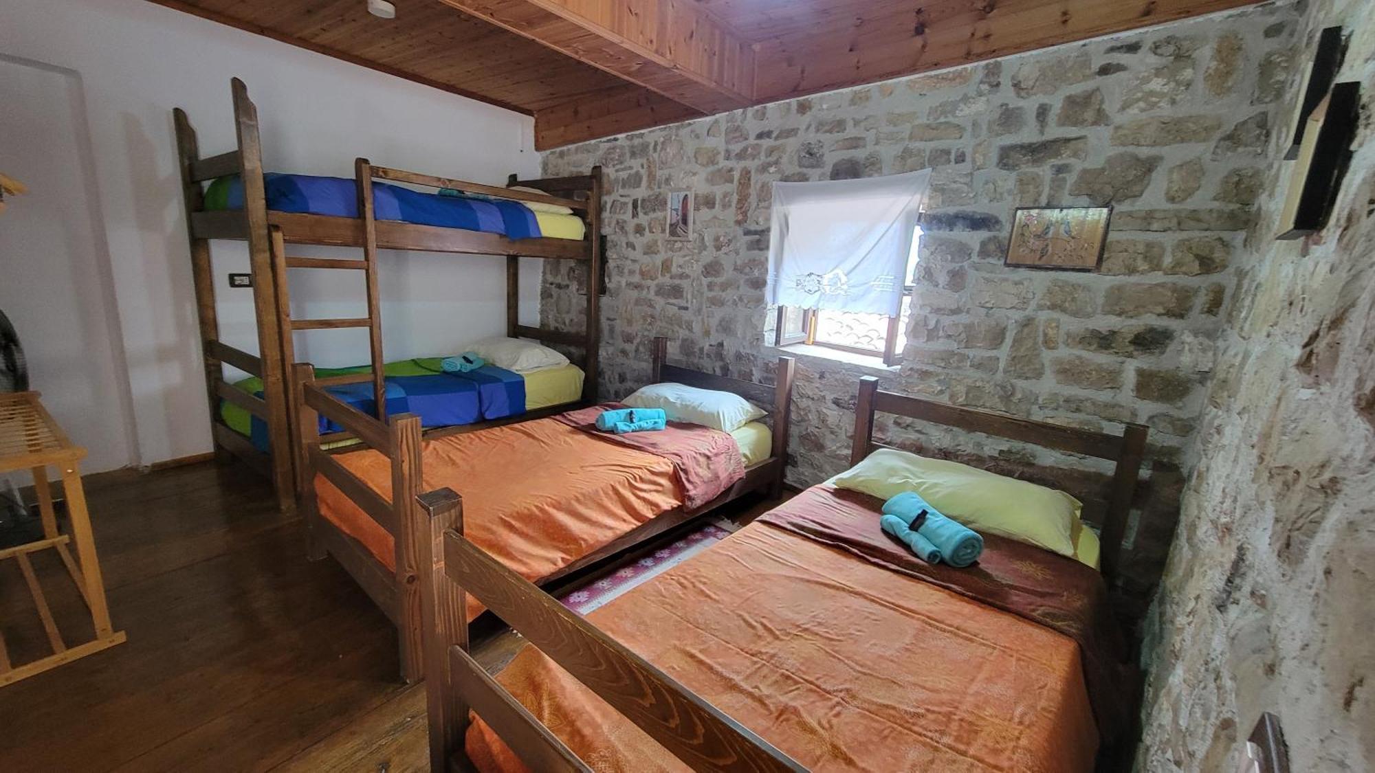 Guest House Mangalem Berat Kültér fotó
