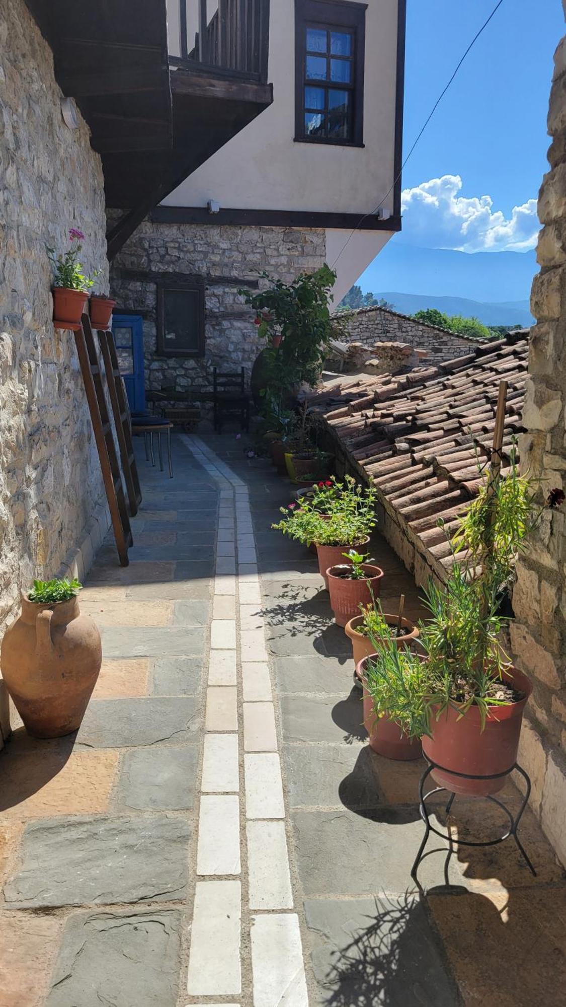Guest House Mangalem Berat Kültér fotó