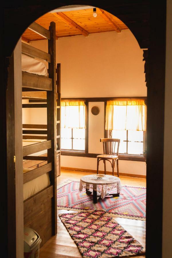 Guest House Mangalem Berat Kültér fotó